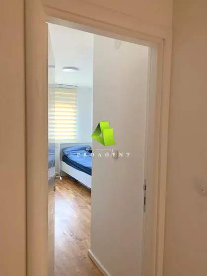 Medicinski Fakultet | 4zida.rs