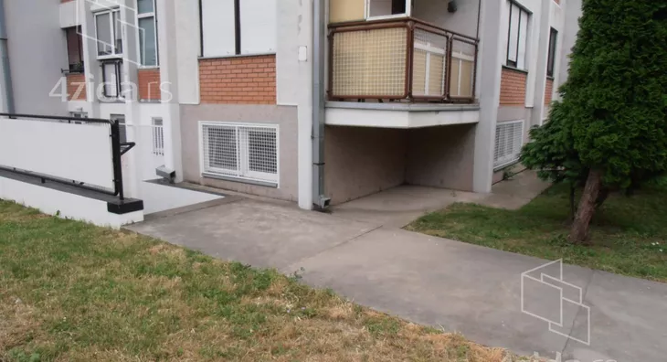 Kancelarija | 4zida
