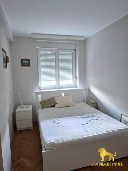 RUMENAČKA | 4zida.rs