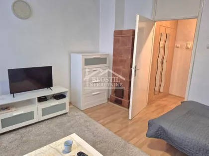 Jovana Bijelića | 4zida.rs