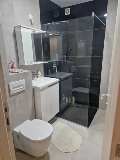 Stari Banovci | 4zida.rs