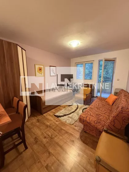 Kanarevo Brdo | 4zida.rs