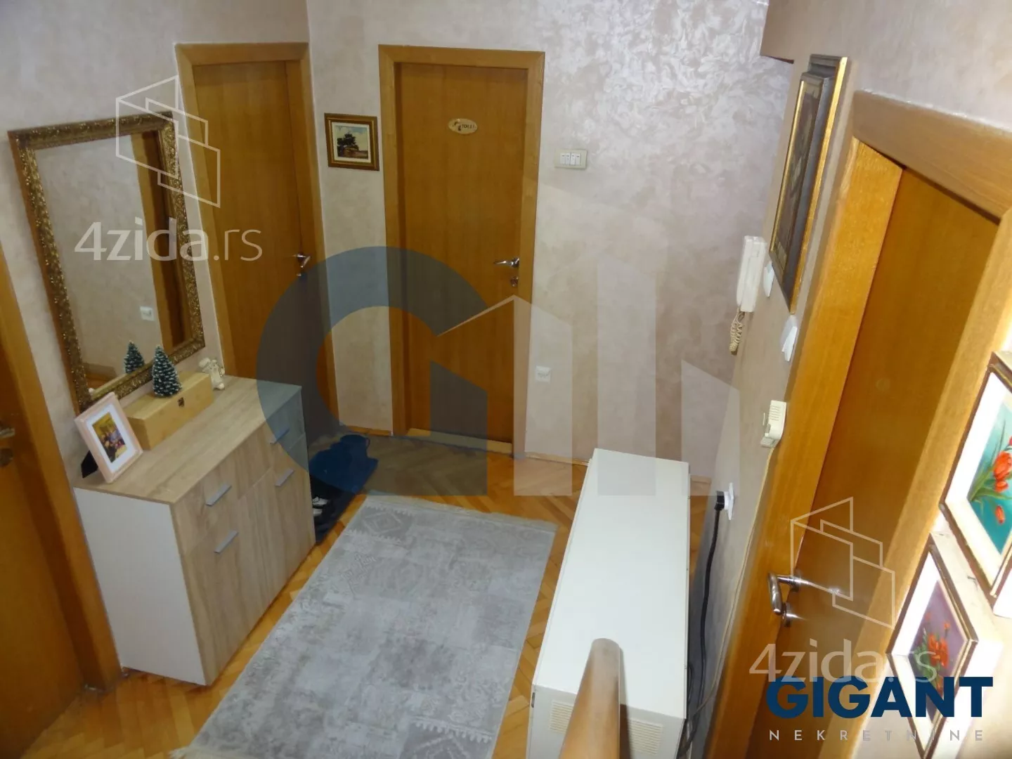 Petosoban stan | 4zida