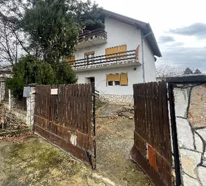 Gradske lokacije, Vršac, troeatažna | 4zida.rs