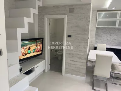 Republička | 4zida.rs