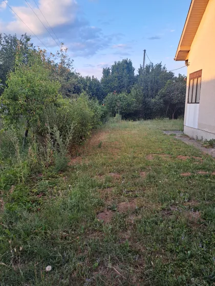 Okolne lokacije | 4zida.rs