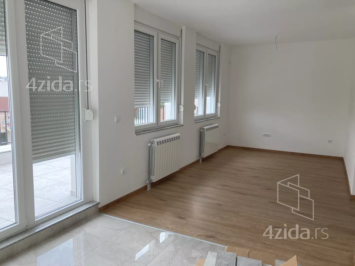 Četvoroiposoban stan | 4zida