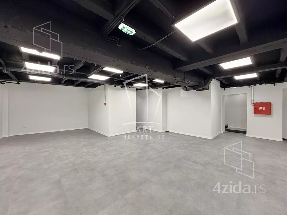 Poslovni prostor | 4zida