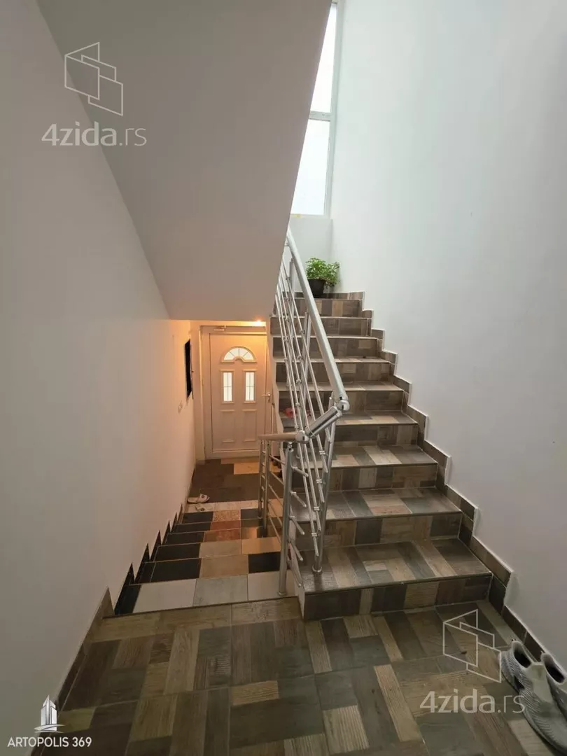 3-etažna kuća | 4zida