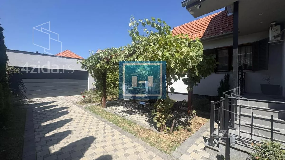Kuća | 4zida