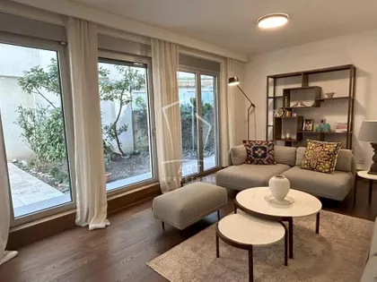 Mome Kapora | 4zida.rs