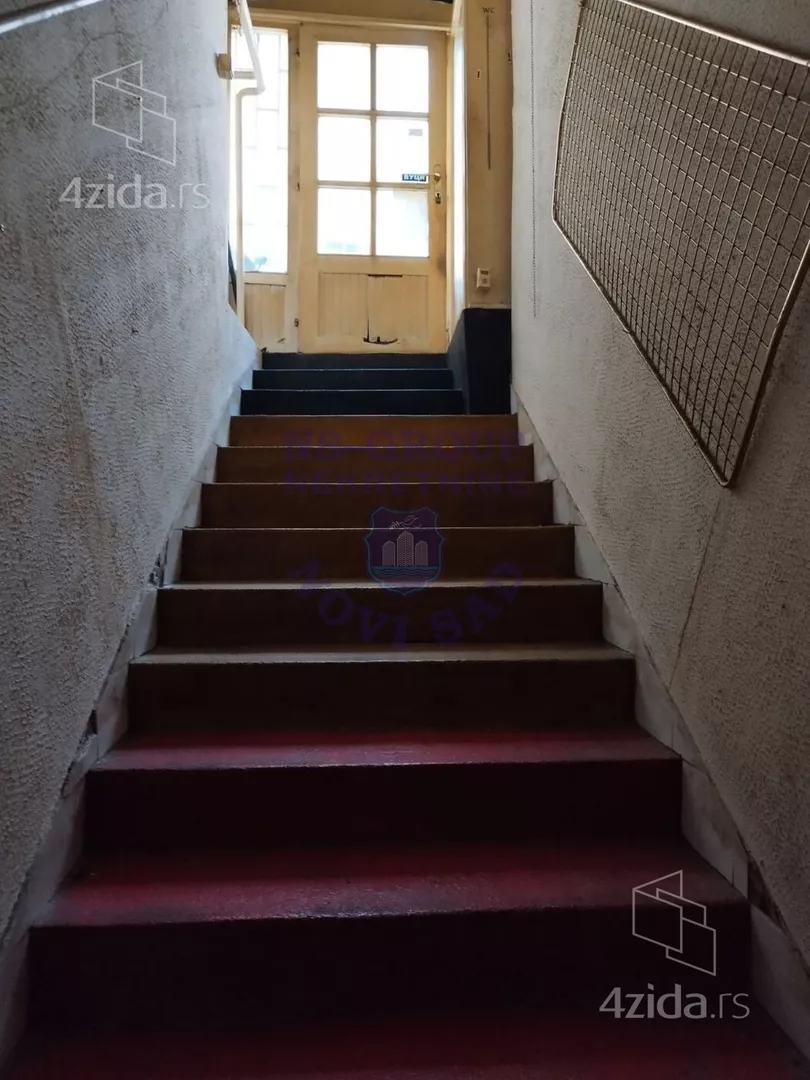 Lokal | 4zida