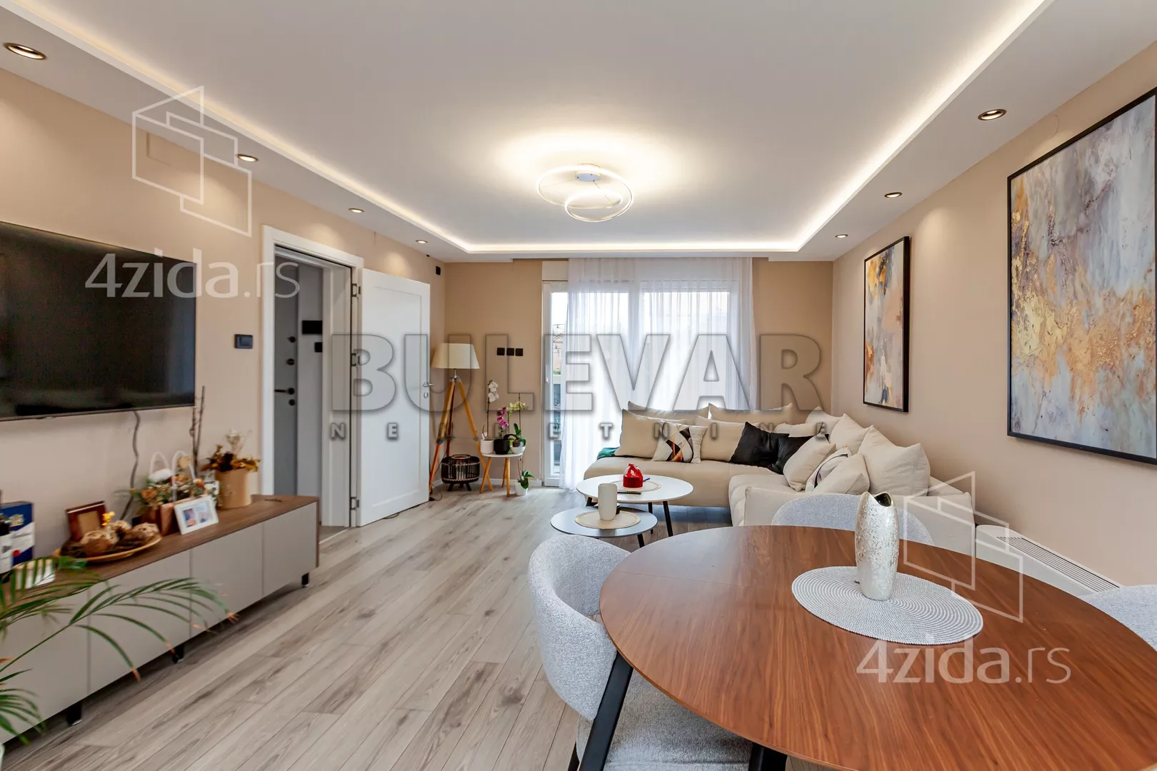 Dvoiposoban stan | 4zida