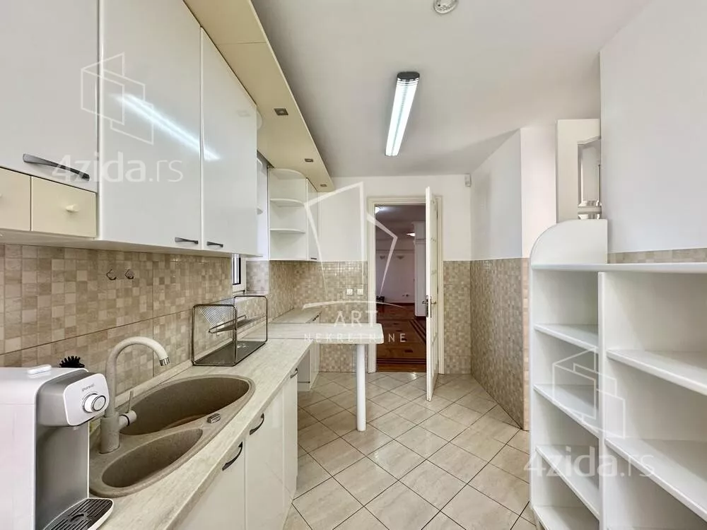 4-etažna kuća | 4zida