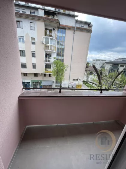 Cara Dušana | 4zida.rs