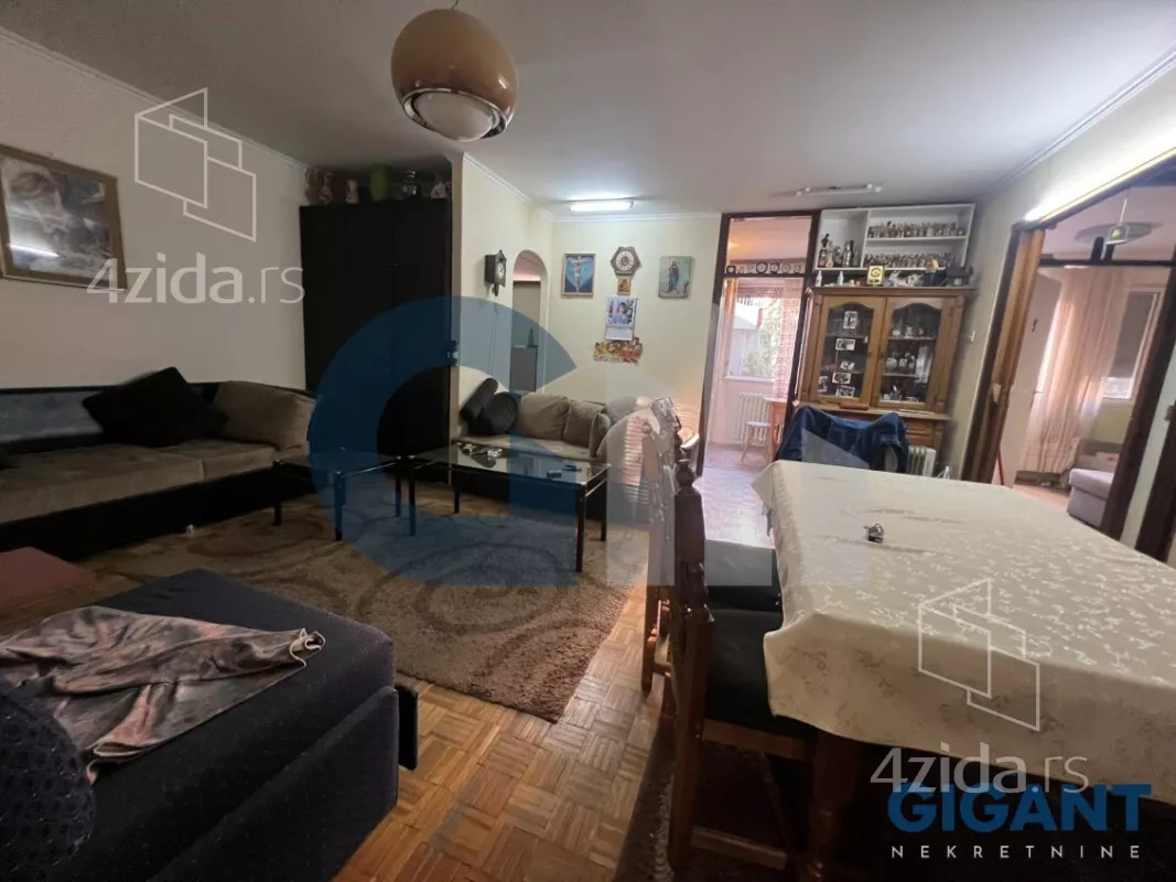Troiposoban stan | 4zida