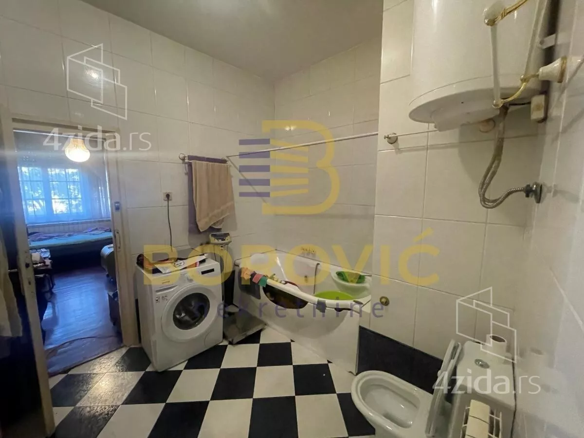 Petosoban stan | 4zida