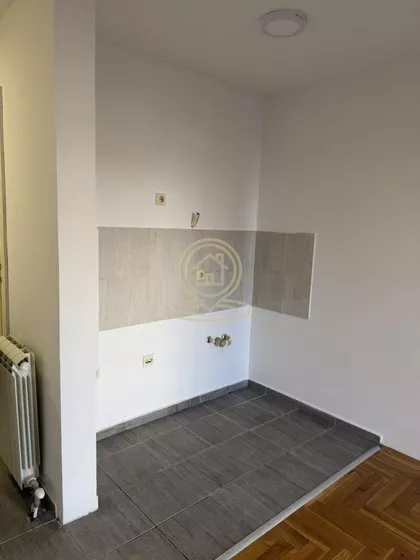 Bulevar Cara Lazara | 4zida.rs