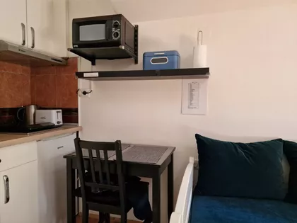 Nemanjina 24 | 4zida.rs