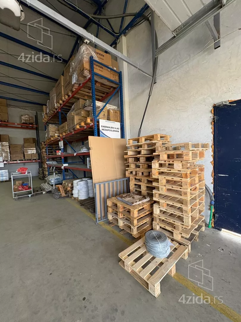 Poslovni prostor | 4zida