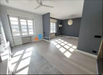 Skupština | 4zida.rs