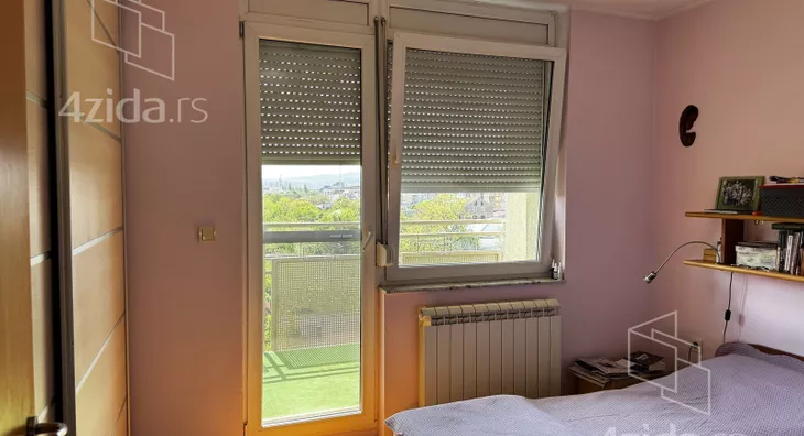 Petosoban stan | 4zida