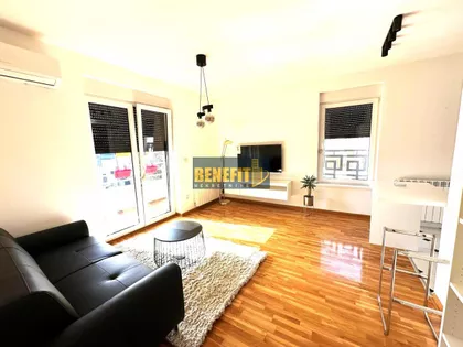 Hala Pionir | 4zida.rs