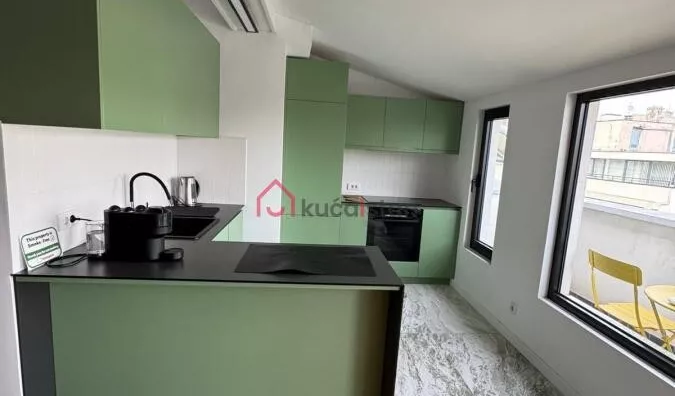 Petosoban stan | 4zida