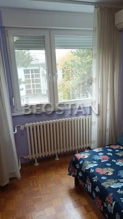 Pariske Komune | 4zida.rs