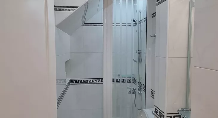 Šestoiposoban stan | 4zida