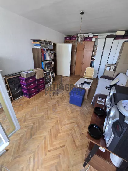 Pariske komune | 4zida.rs