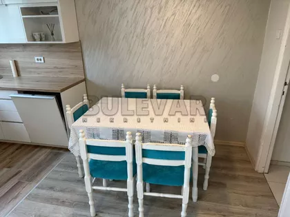 Triglavska | 4zida.rs
