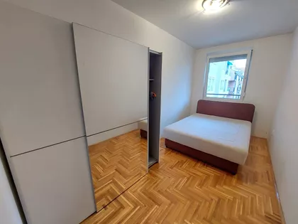 Janka Čmelika | 4zida.rs