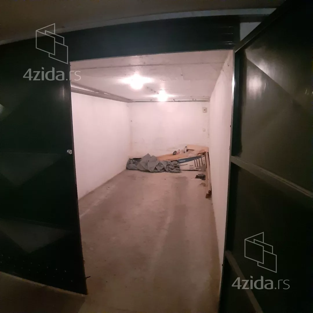 Garaža | 4zida