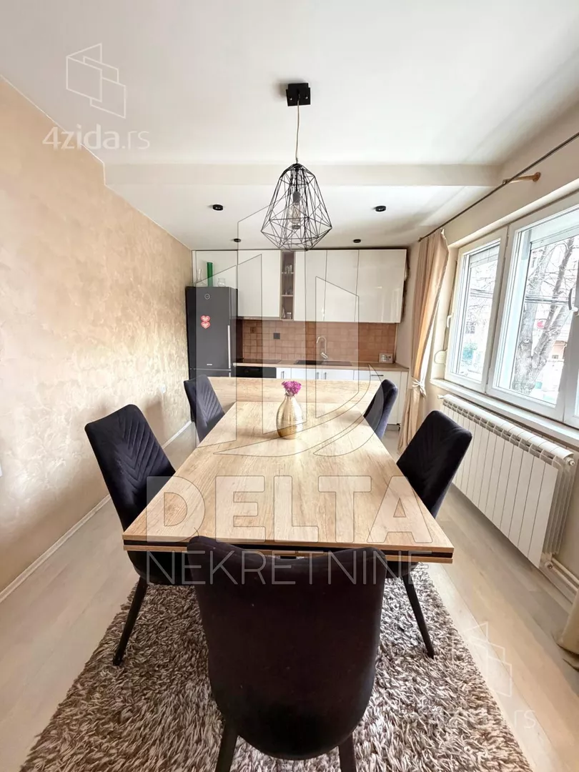 Troiposoban stan | 4zida