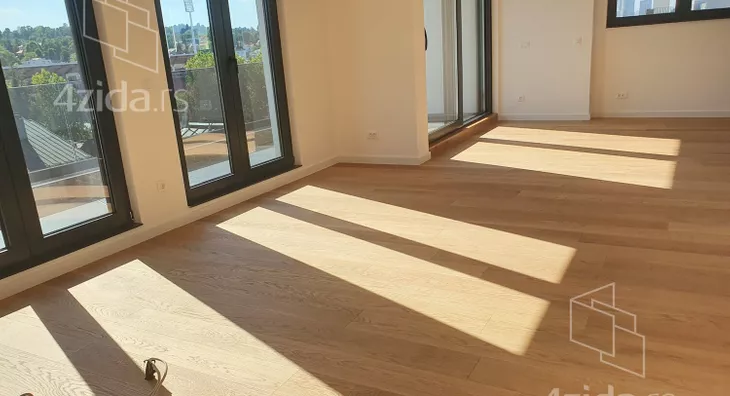 Petosoban stan | 4zida