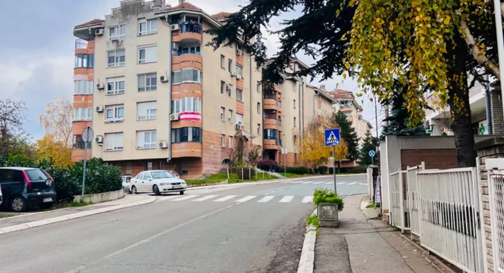 Petosoban stan | 4zida