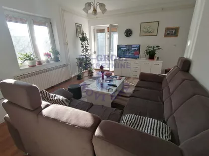 Lipov Gaj | 4zida.rs