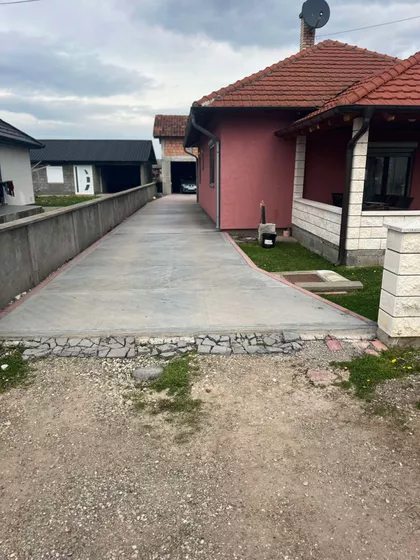 Lozničko Polje | 4zida.rs