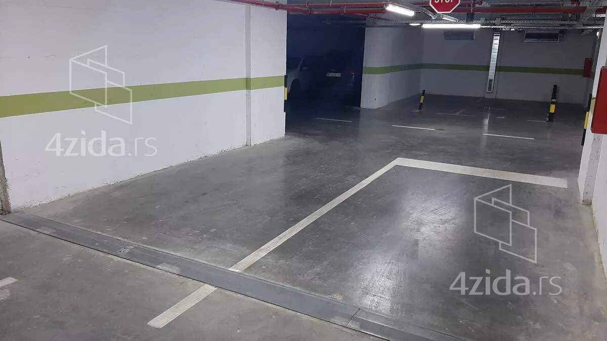 Garaža/Parking | 4zida