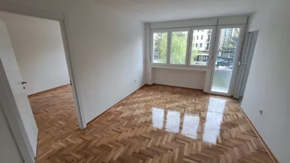Trg Učitelj Tase | 4zida.rs