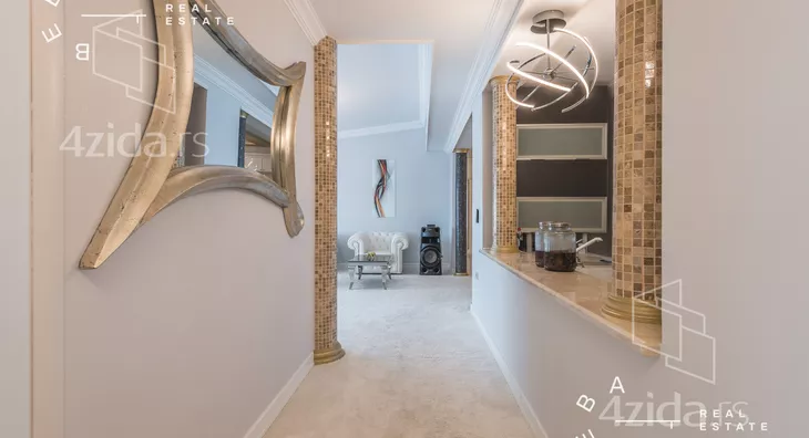 Šestosoban stan | 4zida