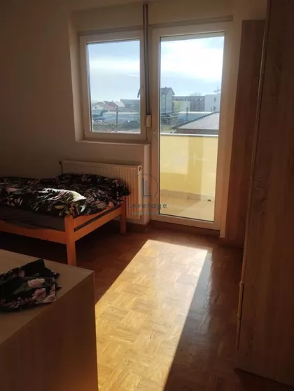 Luja Daviča | 4zida.rs