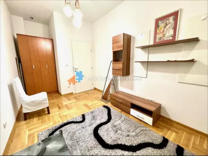 Crveni Krst Vračar | 4zida.rs