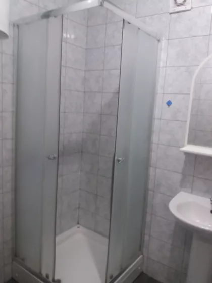 Heroja Pinkija | 4zida.rs