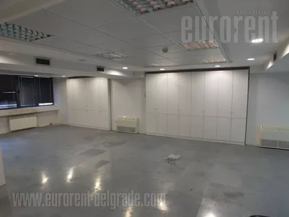 KNEZ MIHAILOVA | 4zida.rs