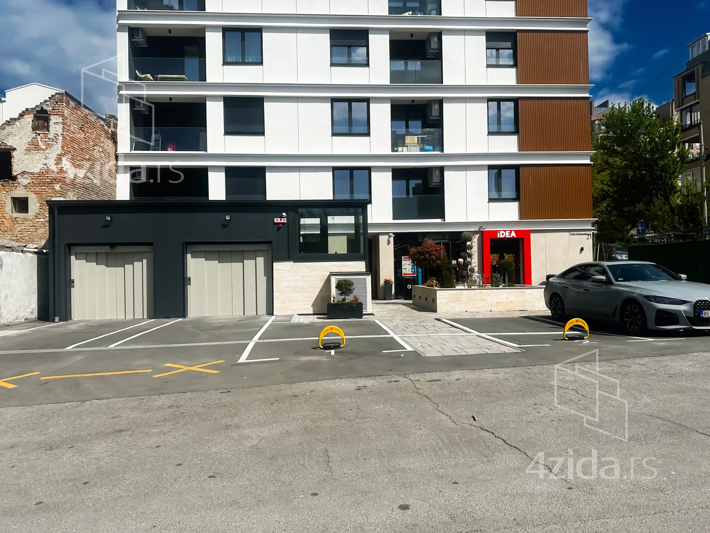 Parking | 4zida