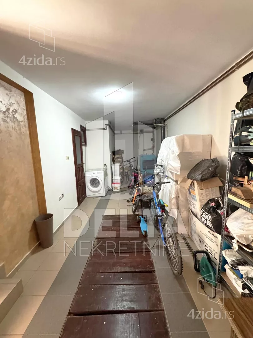 3-etažna kuća | 4zida