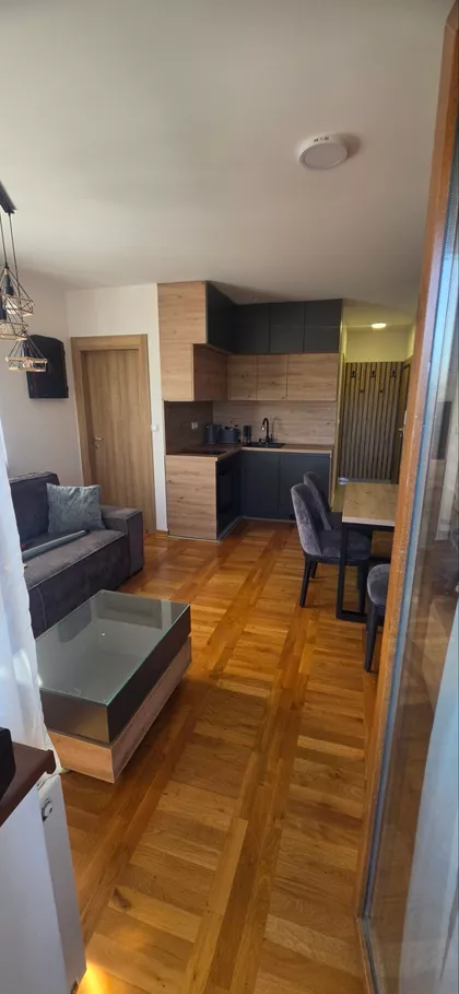 Nikole Altomanovića 128 | 4zida.rs