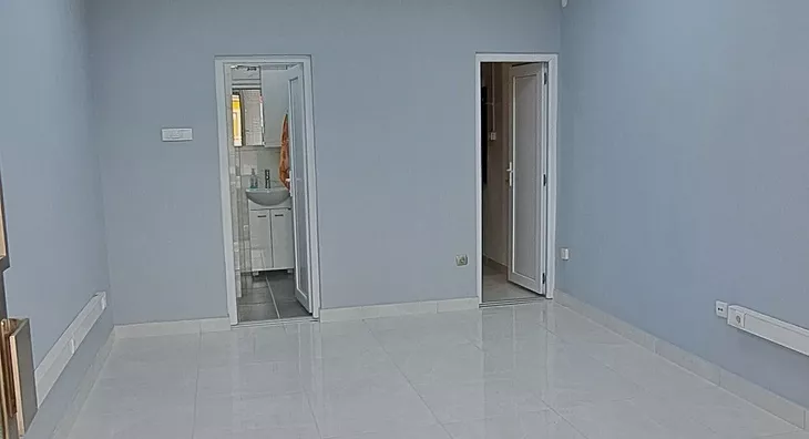 Lokal | 4zida